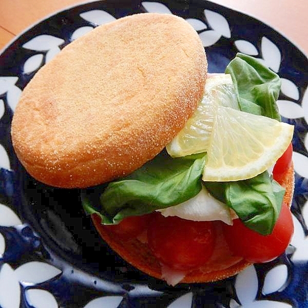 カフェ風に❤鶏ハム&トマト&クリチのホットサンド♪