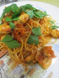 冷凍物で簡単に ムール貝のトマトソーススパゲティー