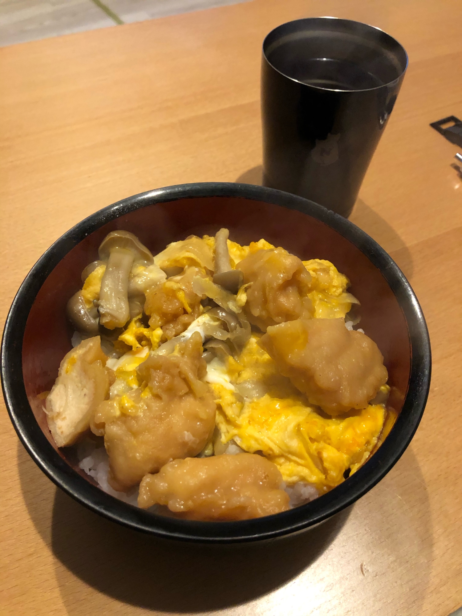 簡単早 ランチに業務スーパーの胸肉唐揚げ卵とじ丼 レシピ 作り方 By Take Na 楽天レシピ