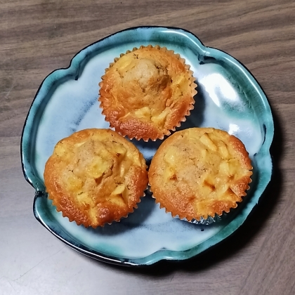 ホットケーキミックスで簡単☆りんごマフィン