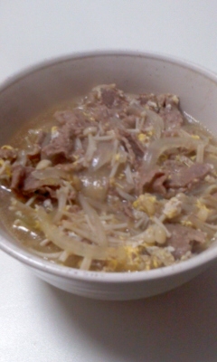 牛肉たっぷり　中華スープ