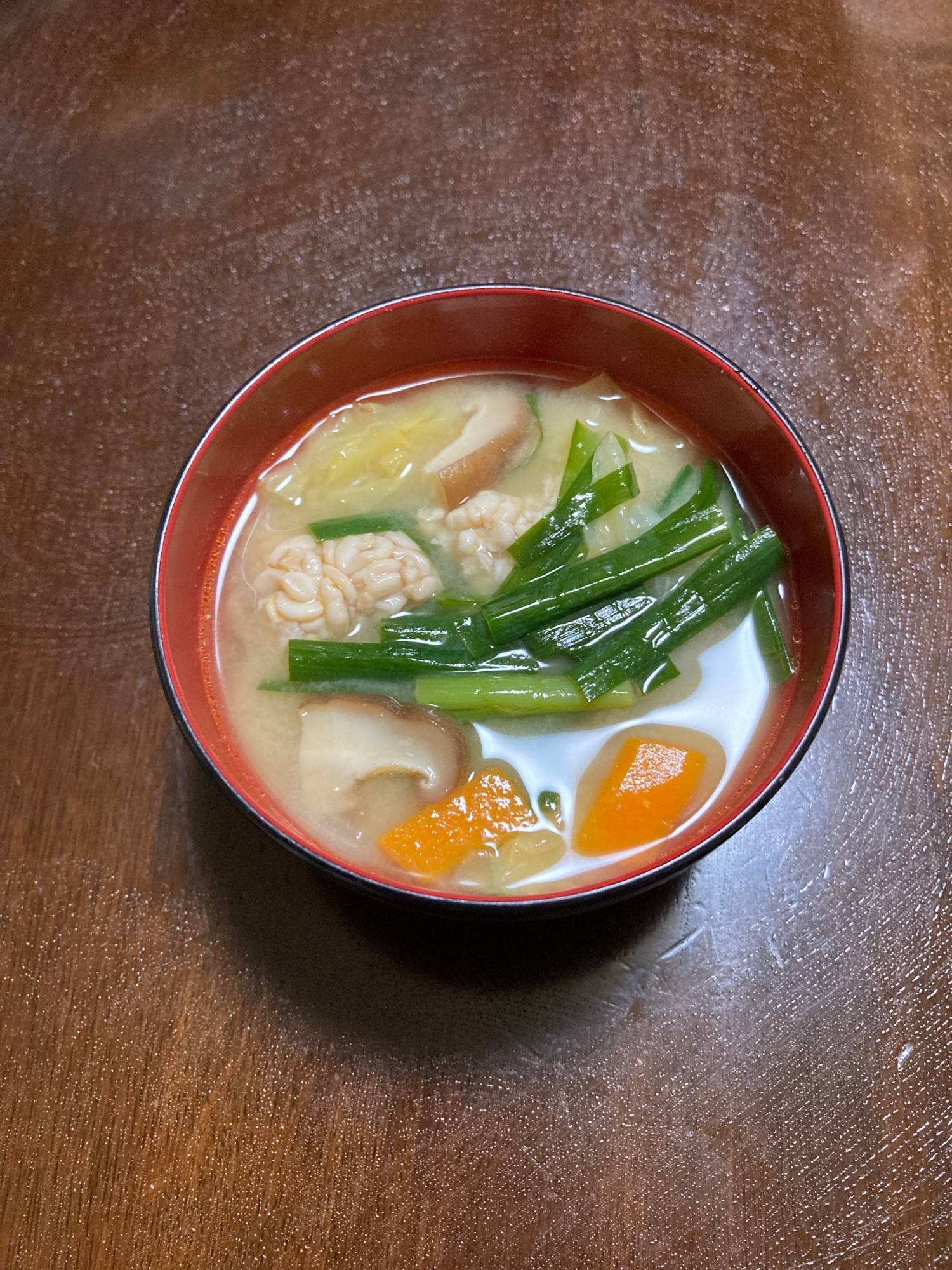 残り物野菜でタチのチゲ風味噌汁