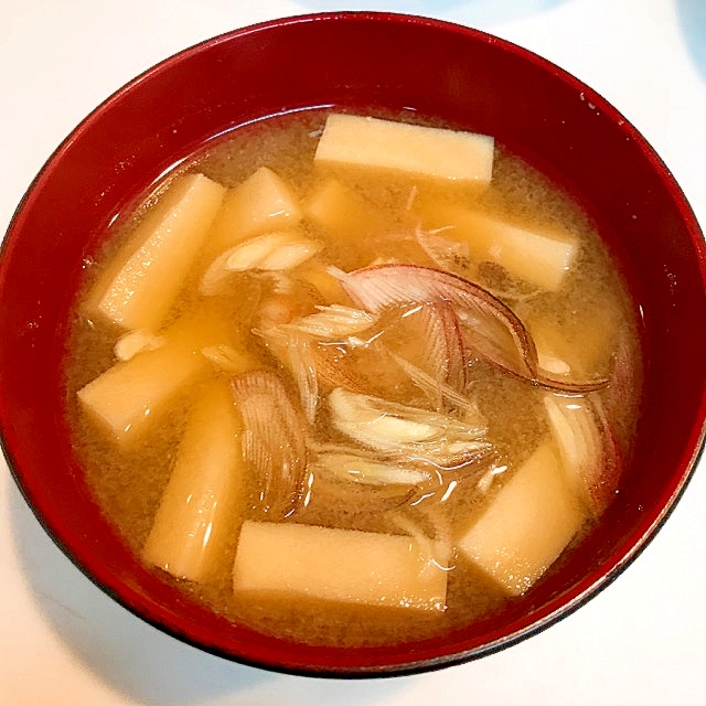 食物繊維たっぷり☆高野豆腐と牛蒡とみょうがの味噌汁
