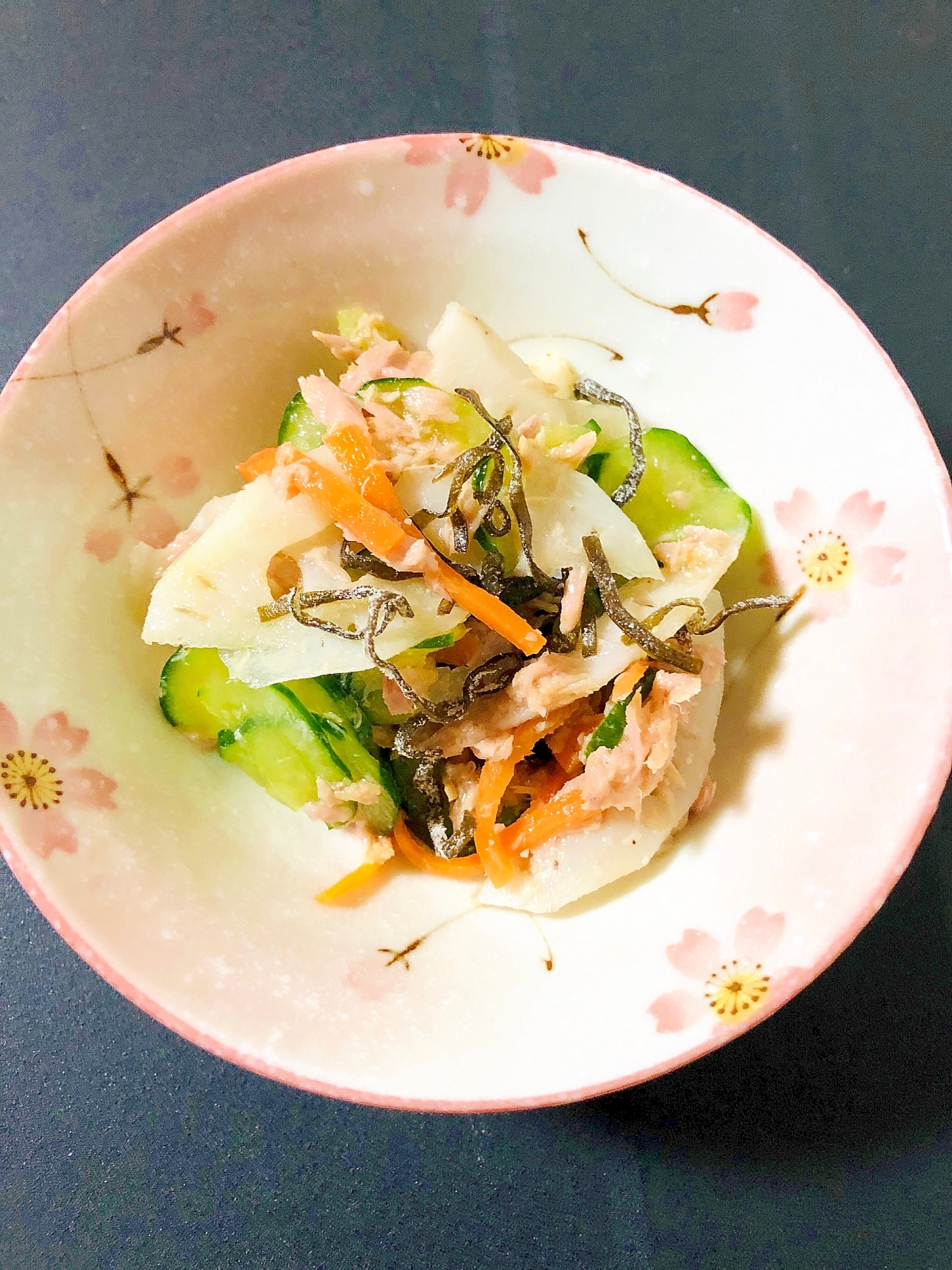 マヨネーズ不使用でヘルシー!れんこんサラダ