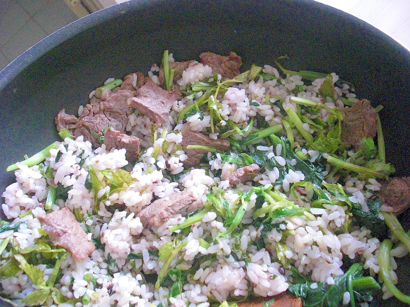 牛肉と芹の炒め飯