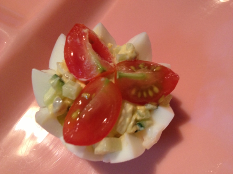 お弁当に☆プチトマトときゅうりの卵カップ