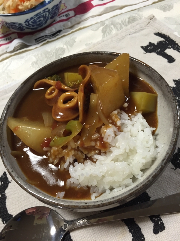 イカのトマトカレー