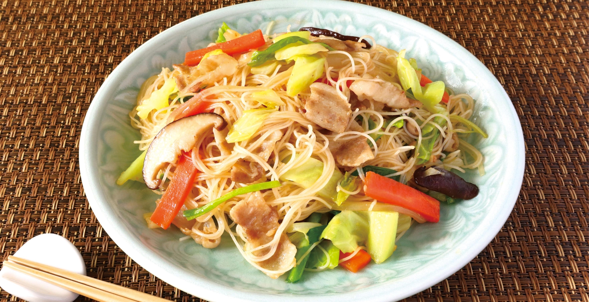 豚肉とキャベツのビーフン