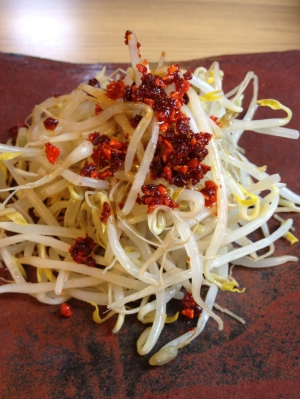 簡単 節約 もやしのぶっかけおかずラー油 レシピ 作り方 By ゴールデンアルジータ 楽天レシピ