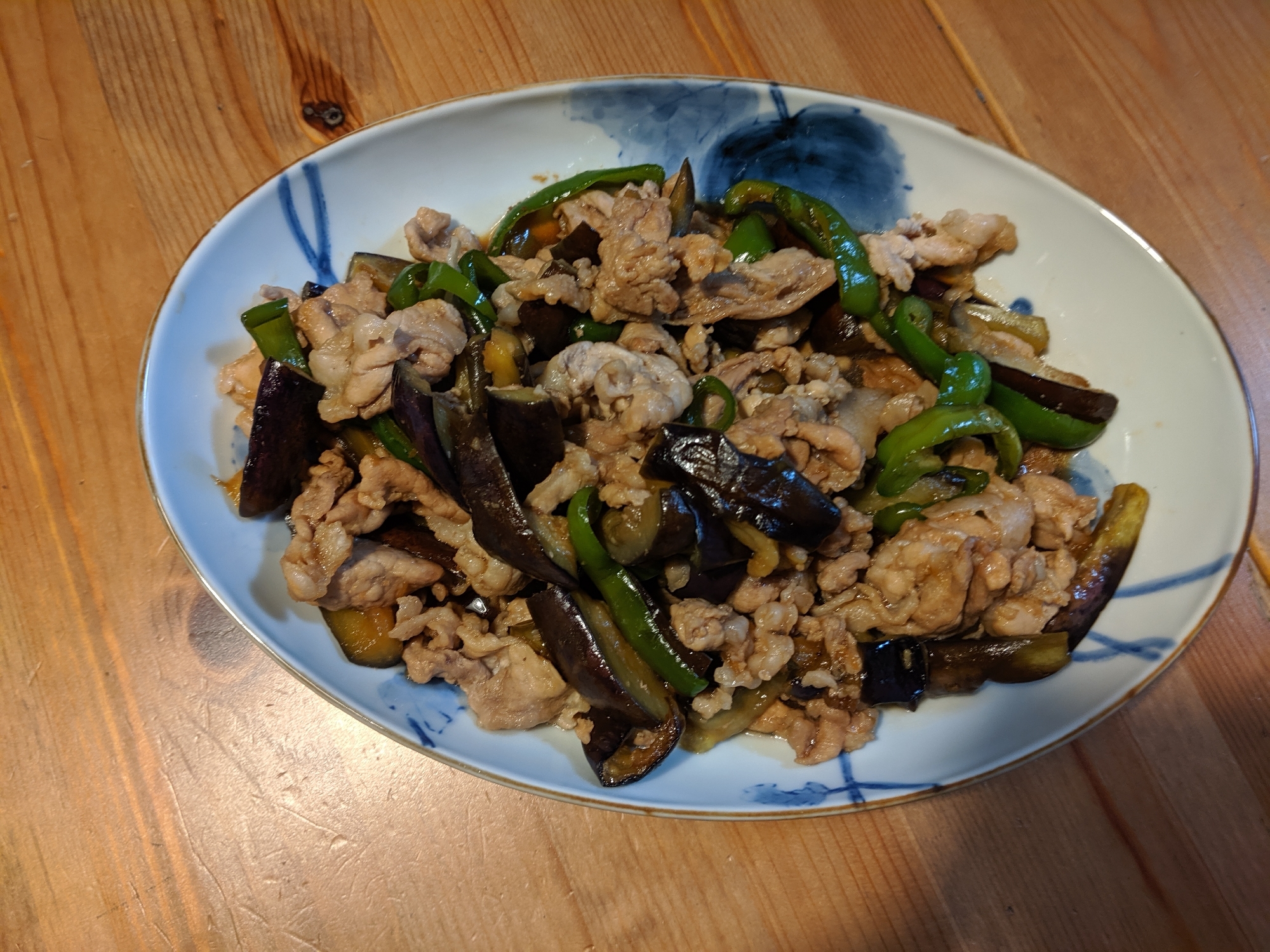 ナスと豚コマのガーリック醤油炒め