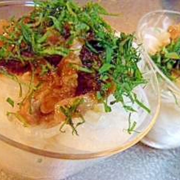 マグロ刺身のスジ 皮で 湯引きぽん酢 レシピ 作り方 By 寝虎太郎 楽天レシピ マグロ刺身のスジ 皮で 湯引きぽん酢 レシピ 作り方 By 寝虎太郎 楽天レシピ