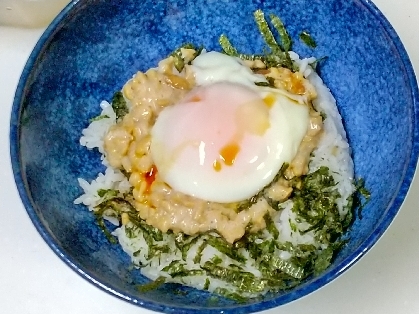 栄養たっぷり⭐️温泉卵のせ納豆ご飯