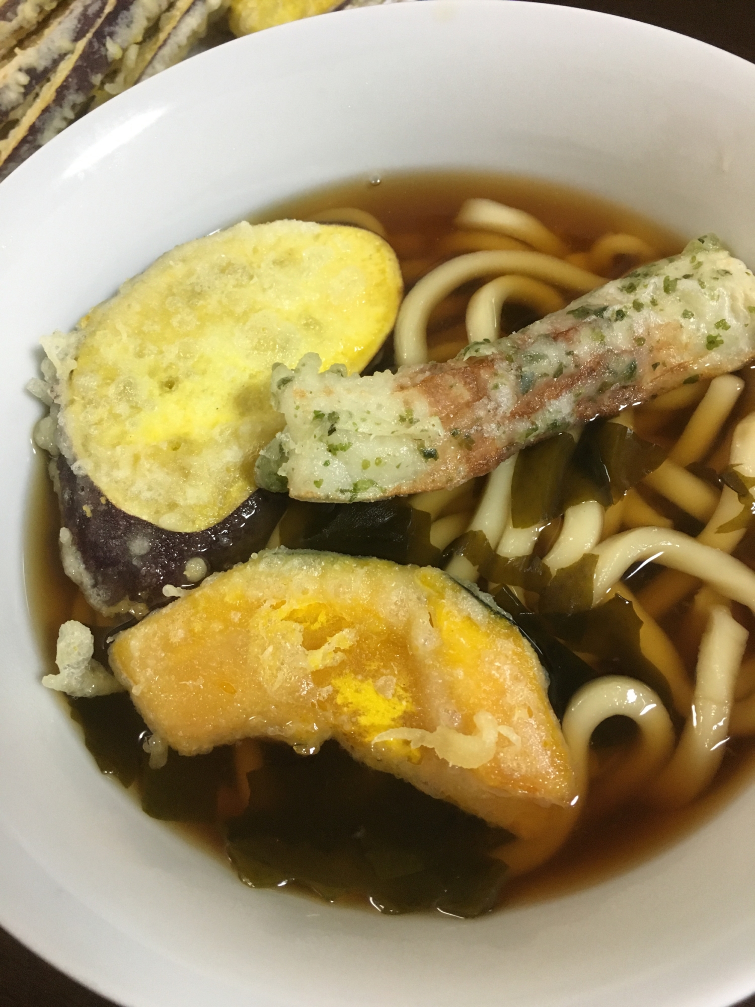 シンプル★ワカメうどん