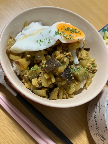 茄子と玉ねぎ、ひき肉を使用し
味付けを参考にしました！
美味しかったです。