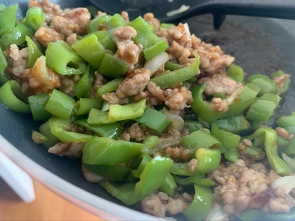 ＊ひき肉とピーマンの幸せ丼＊