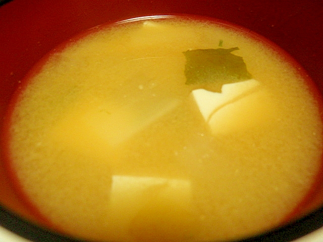 豆腐と大根の味噌汁　生姜入り