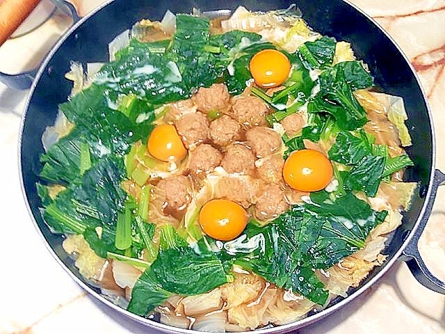 冷凍肉団子で!シンプルな白菜鍋♪