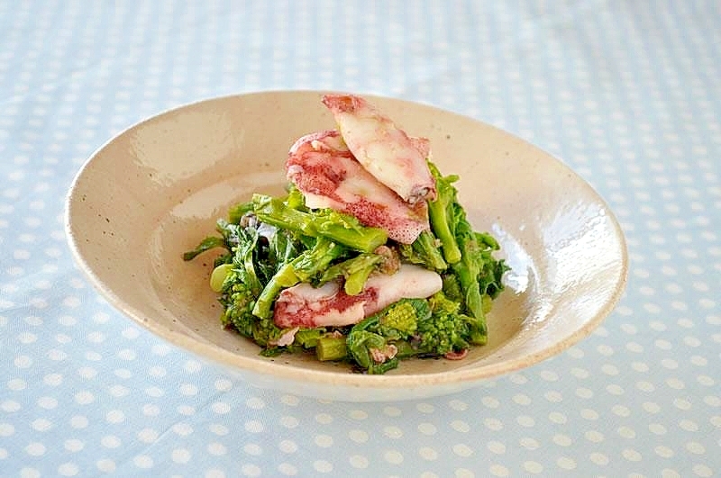 2. ヒイカと野菜のマリネ