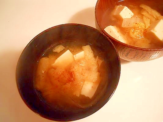 一味をきかせて♪　豆腐と白菜　油揚げでお味噌汁