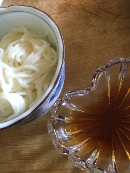 削り節作った素麺つゆで美味しい冷やしそうめん