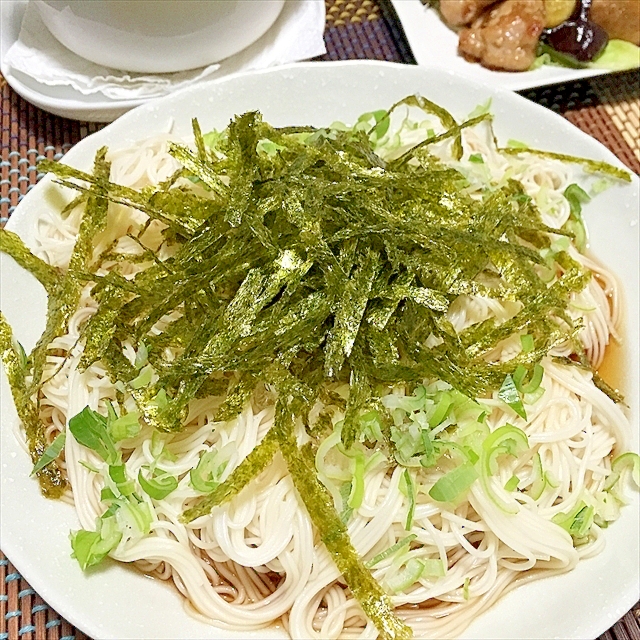 ぶっかけそうめん、味海苔わっさ！でちっと変化球～ぅ