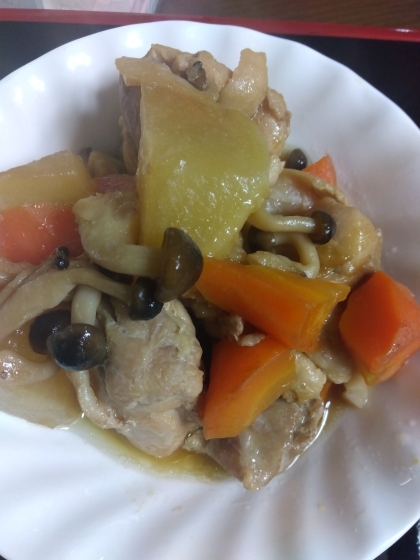 炊飯器で中までとろとろ♪ご飯に合う☆鶏大根
