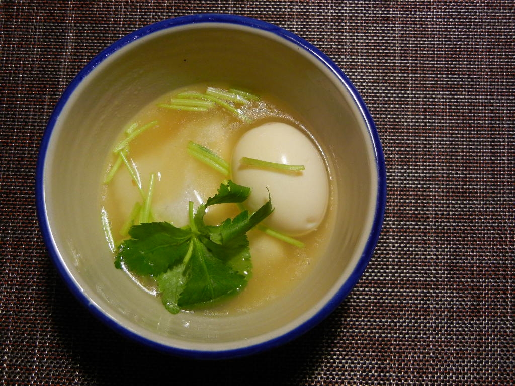 おでんアレンジ！　柚子胡椒のおでん卵雑煮