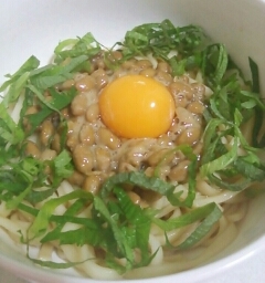 釜あげ☆大葉とごま油の納豆うどん