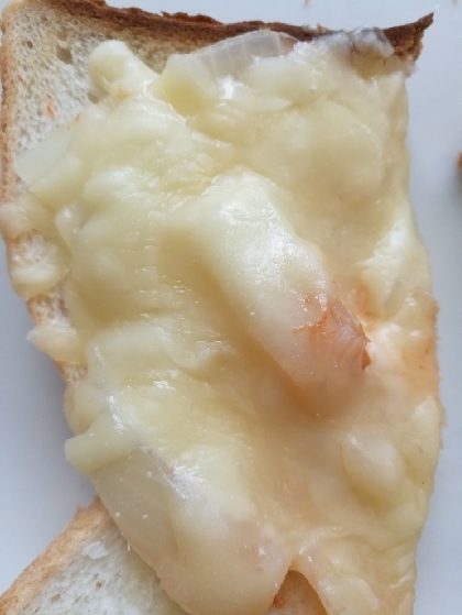 野菜とハムのチーズトースト