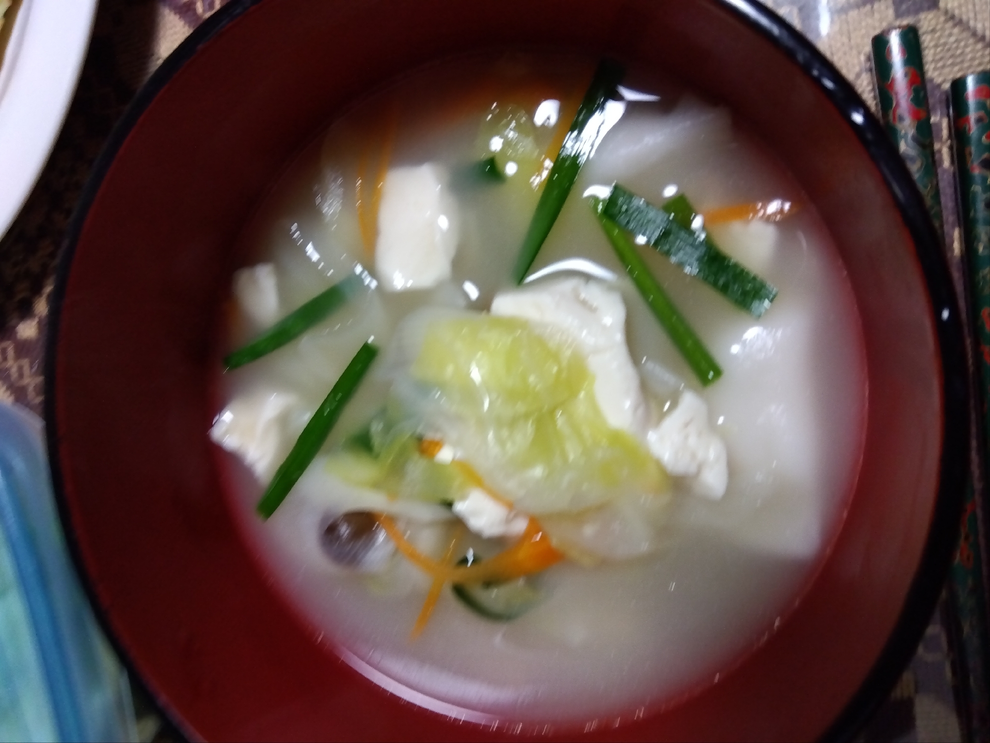 「コーン」入り白湯野菜スープ