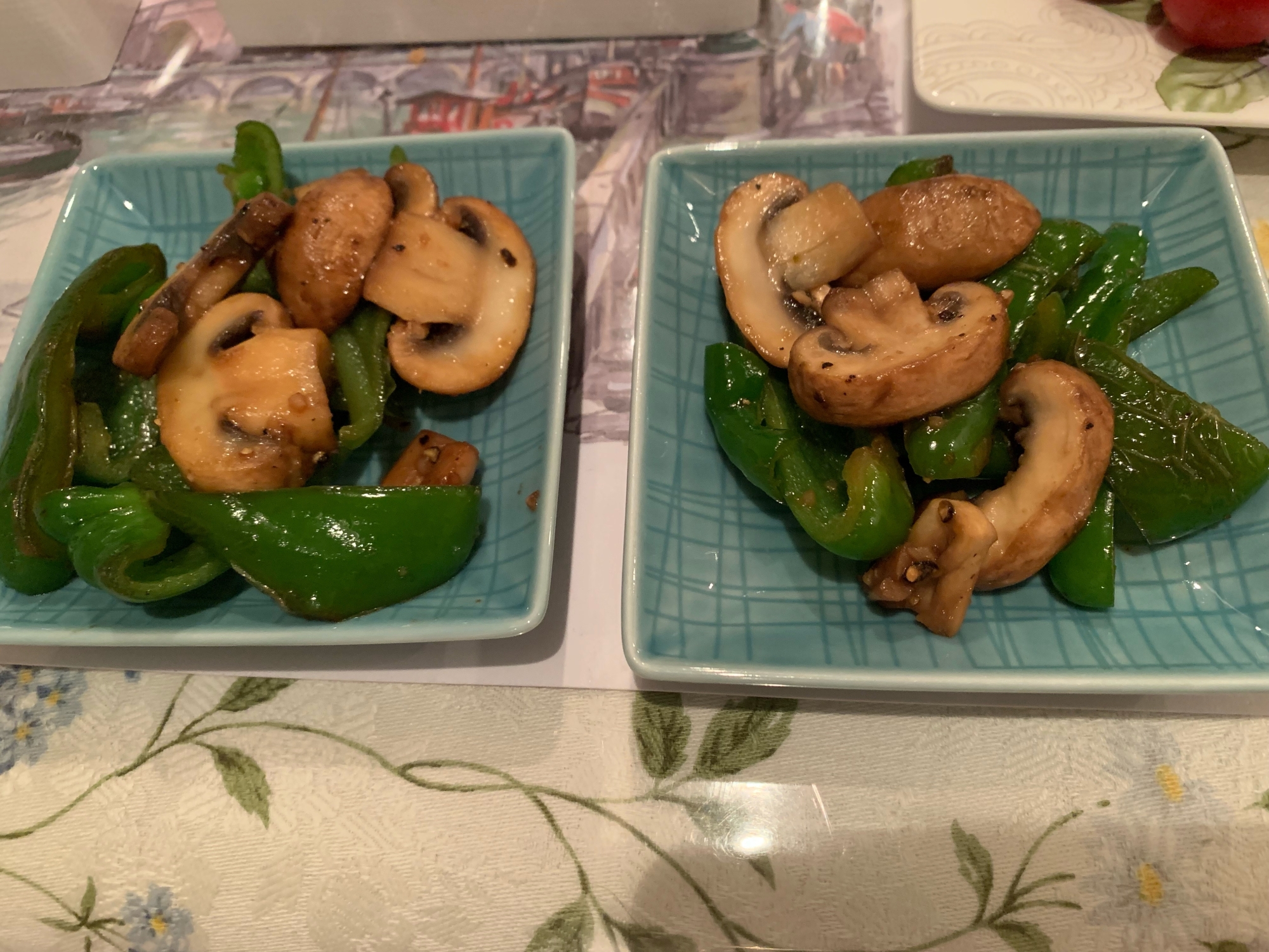 超簡単!マッシュルームとピーマンの炒め物