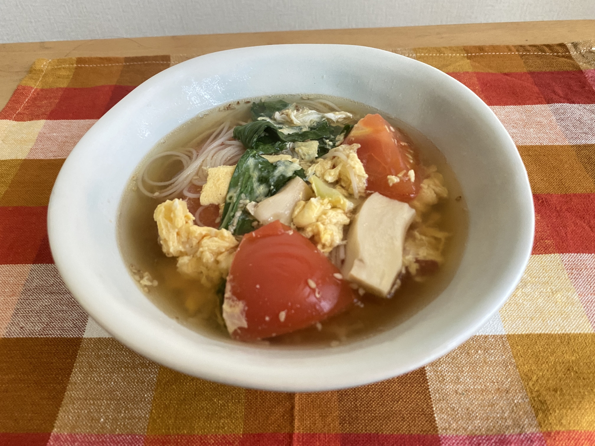 トマトと玉子の和風春雨スープ