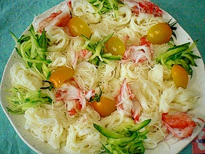 カニカマ キュウリ ミニトマト入り素麺 レシピ 作り方 By ひろりん1106 楽天レシピ カニカマ キュウリ ミニトマト入り素麺 レシピ 作り方 By ひろりん1106 楽天レシピ