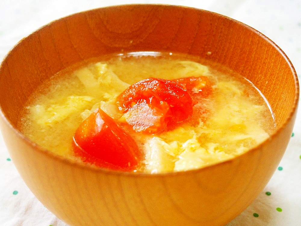 トマトと卵の味噌汁