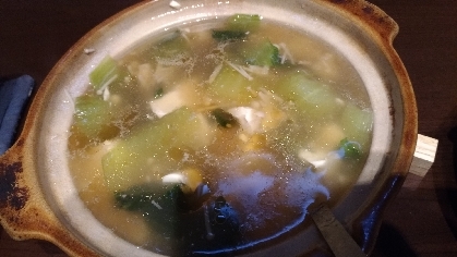 ちんげんさいが柔らかく、エノキがシャキシャキで美味しいスープでした。久しぶりの肌寒い日だったのでちょうど良かったです
