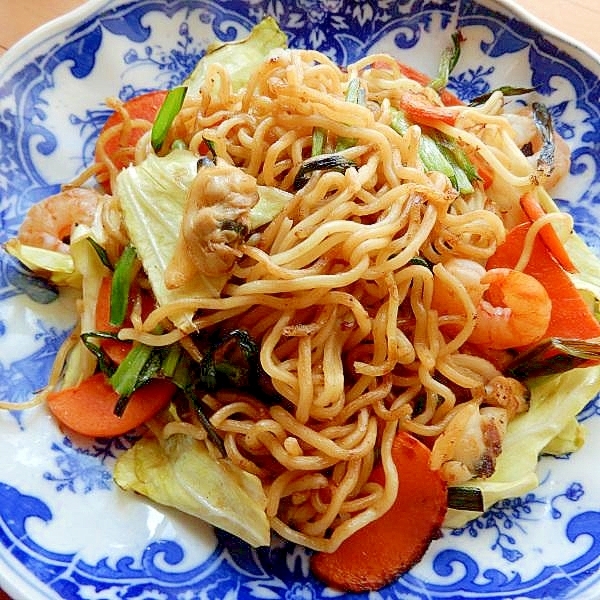 ５分！？酒でほぐす❤冷凍シーフードミックス焼きそば