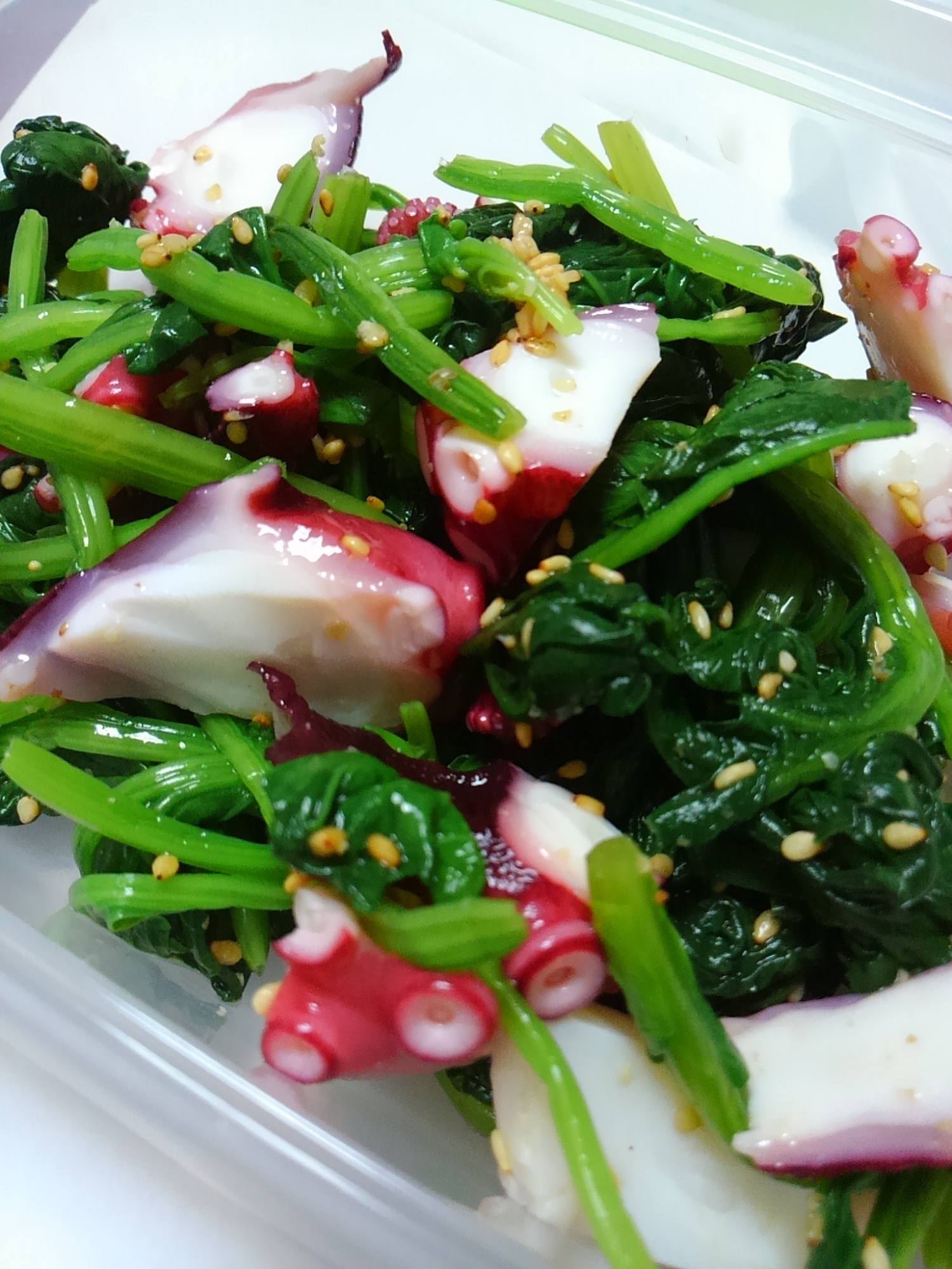 タコとほうれん草の和え物