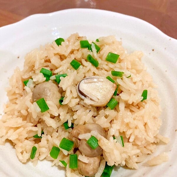 おにぎりにも 簡単きのこの炊き込みご飯 レシピ 作り方 By くめちゃん 楽天レシピ おにぎりにも 簡単きのこの炊き込みご飯 レシピ 作り方 By くめちゃん 楽天レシピ