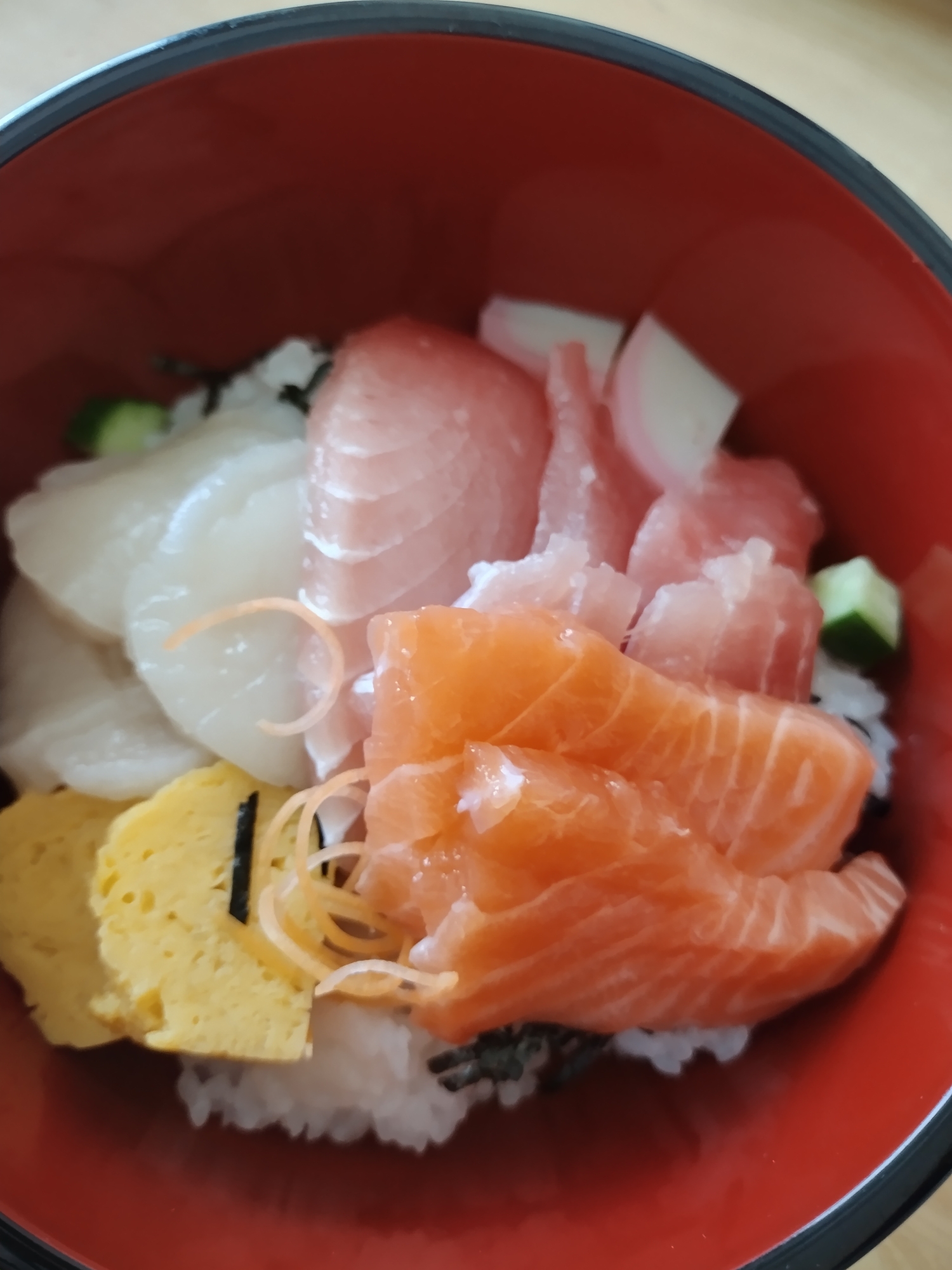 相性抜群のサラダ!海鮮丼にぴったりな盛り合わせ