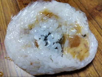 《鮭・たくあん・昆布》おにぎり