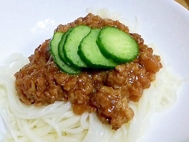 そうめんに、野菜スティックにぴったり！　肉味噌