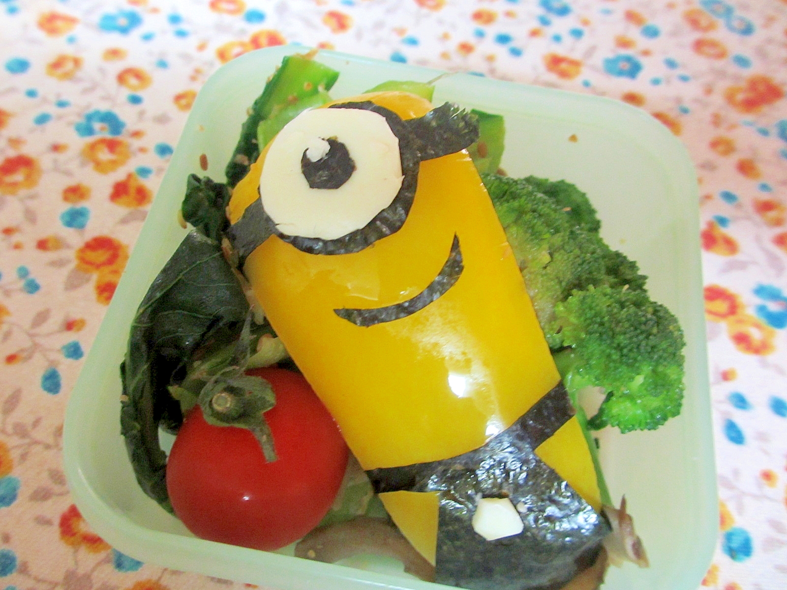 パプリカの甘酢ミニオン弁当 レシピ 作り方 By Mococo05 楽天レシピ