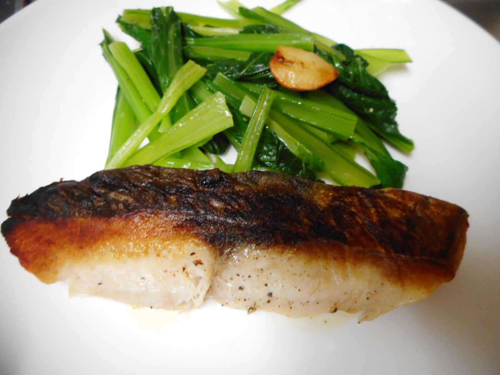 サワラと小松菜のガーリックソテー レシピ 作り方 By Mococo05 楽天レシピ サワラと小松菜のガーリックソテー レシピ 作り方 By Mococo05 楽天レシピ