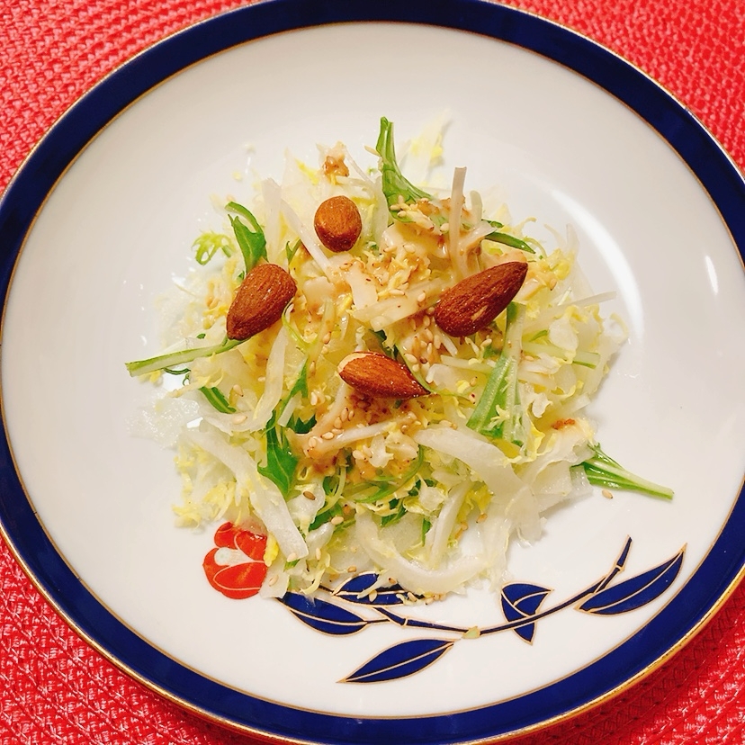 キャベツアーモンド♪ごまドレサラダ☆.*・゜