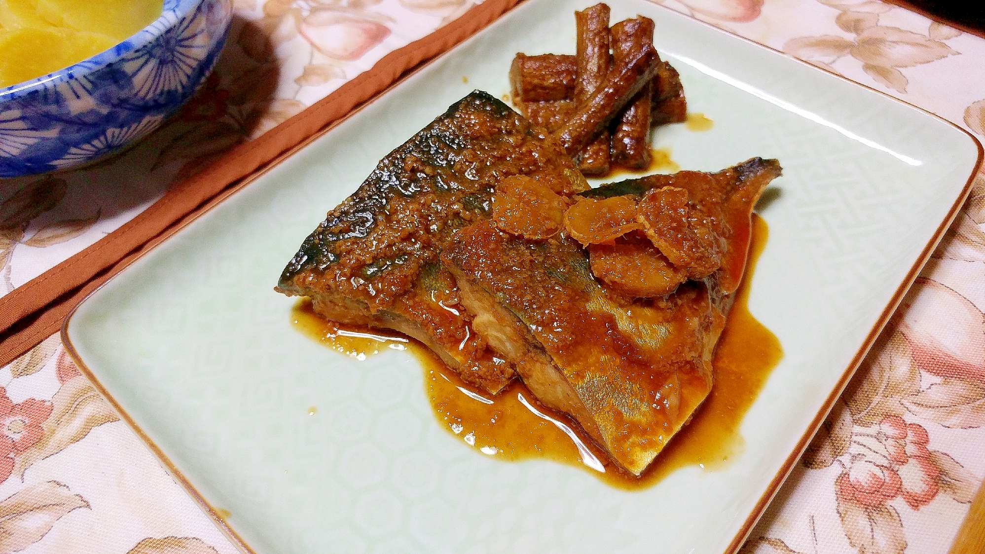 フライパンで鯖の味噌煮