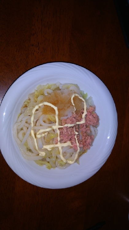 キャベツとツナのマヨぽんおろし冷やしうどん