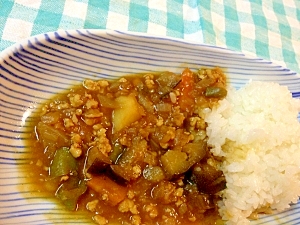 和風カレー  うどんだしとカレーフレークで。