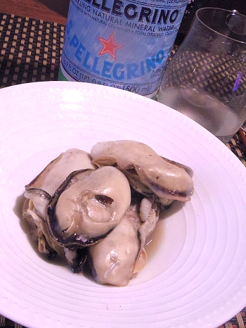 フライパンで簡単、牡蠣の酒蒸し
