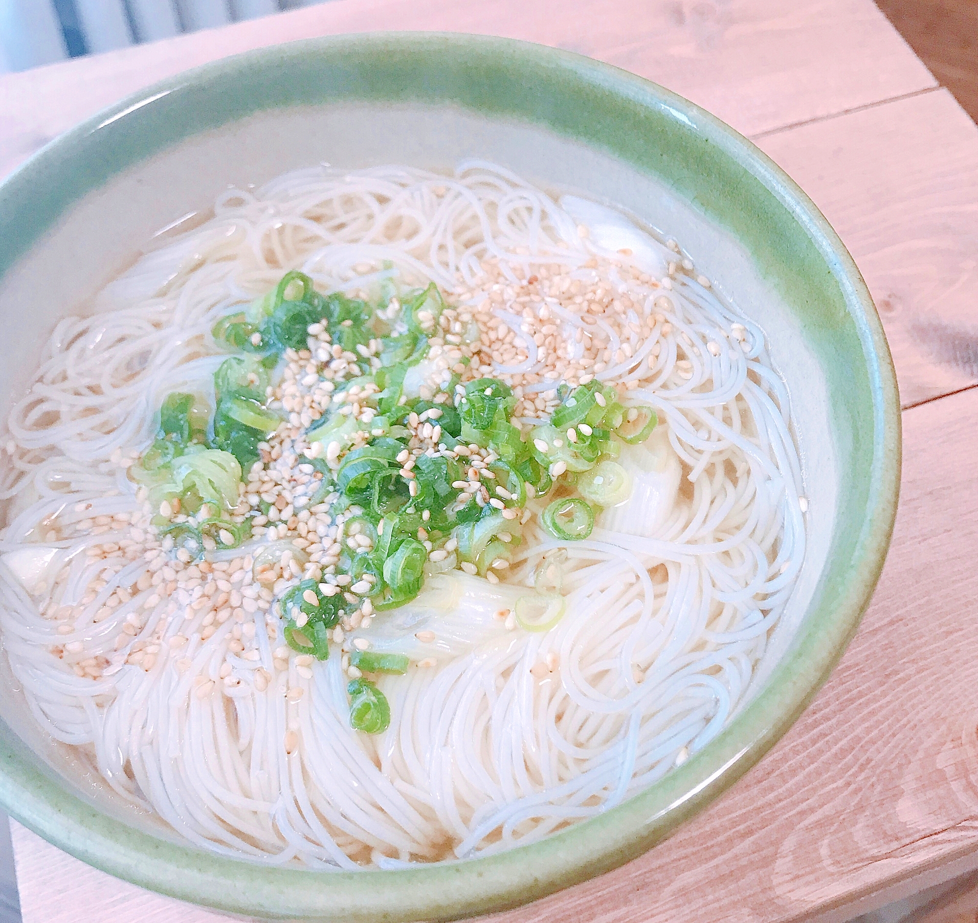 サッと作れるやさしい味！ゴマ香るにゅうめん