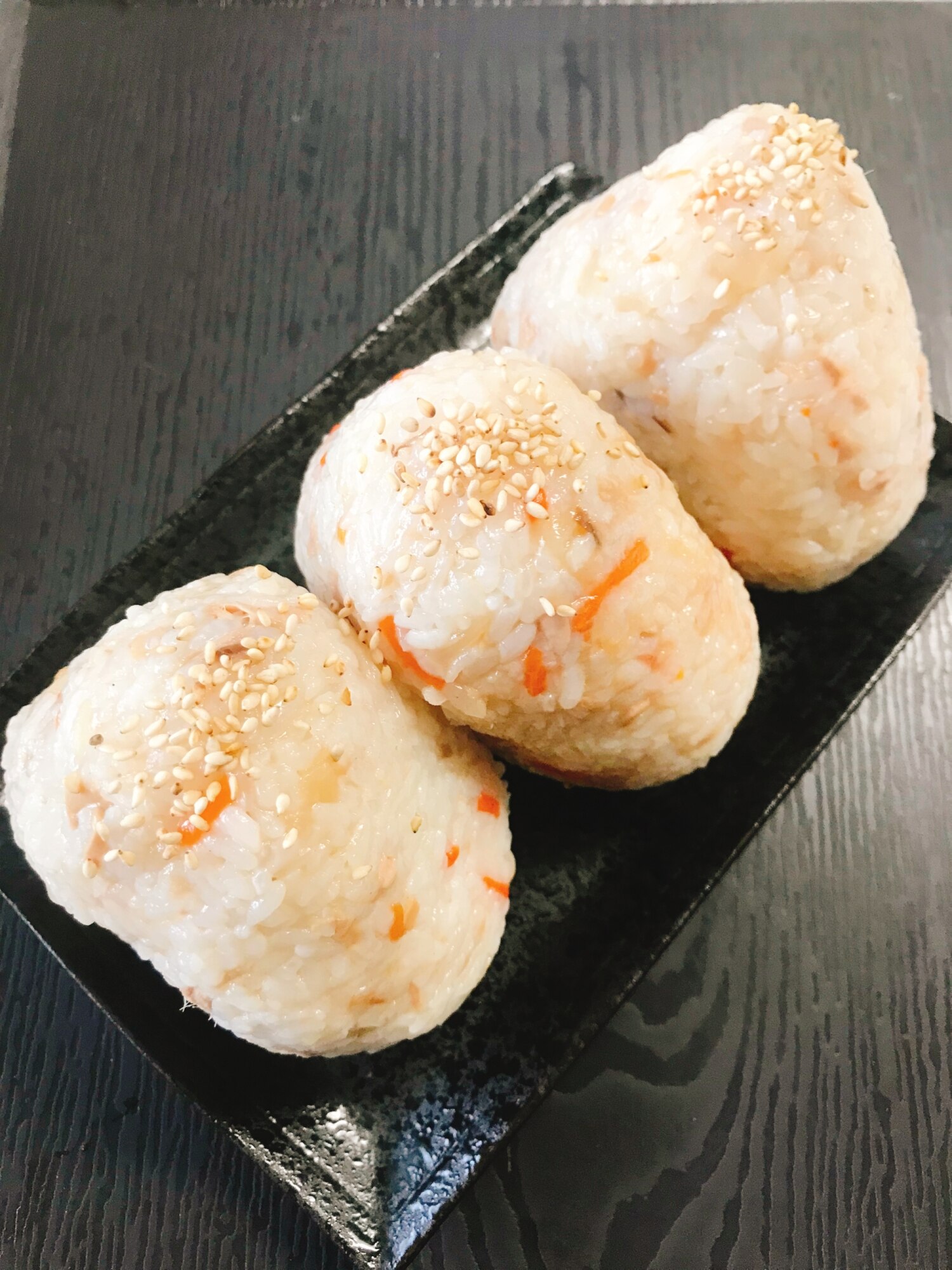 絶品！ツナ五目寿司おにぎり 194円 レシピ・作り方 by 業スー太朗